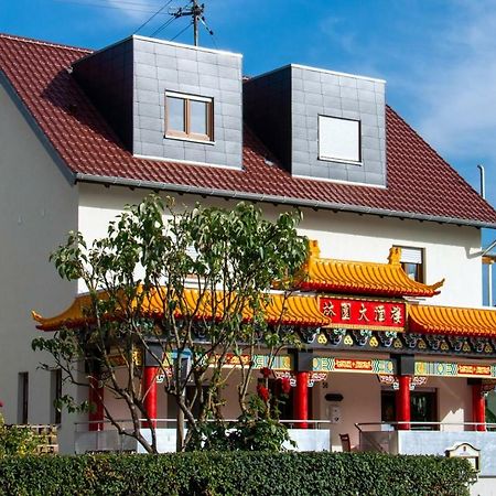 Gaststaette Lin Garden Hotell Untergruppenbach Eksteriør bilde
